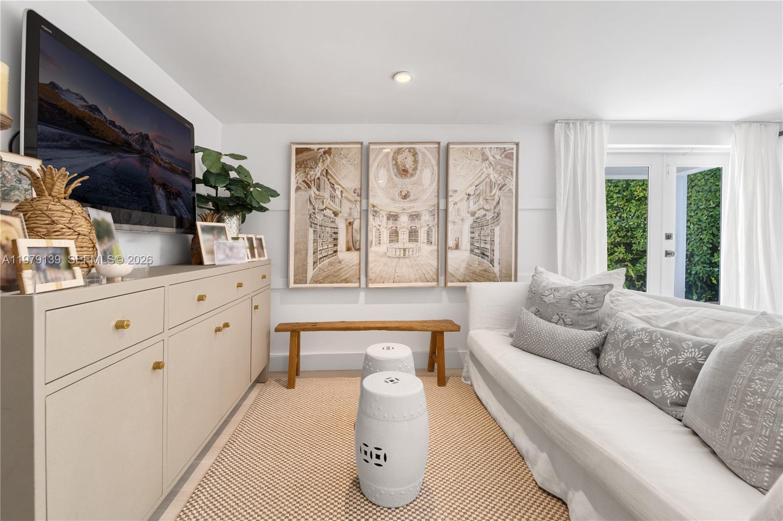 CORAL GABLES RIVIERA SEC - Residential