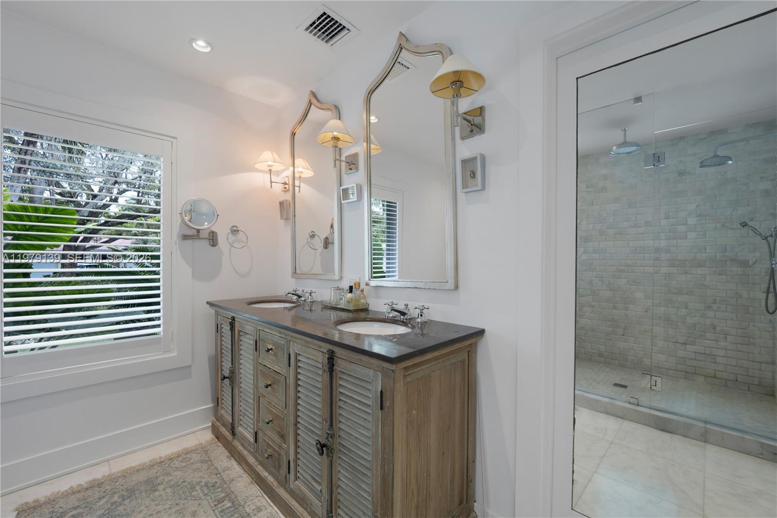 CORAL GABLES RIVIERA SEC - Residential