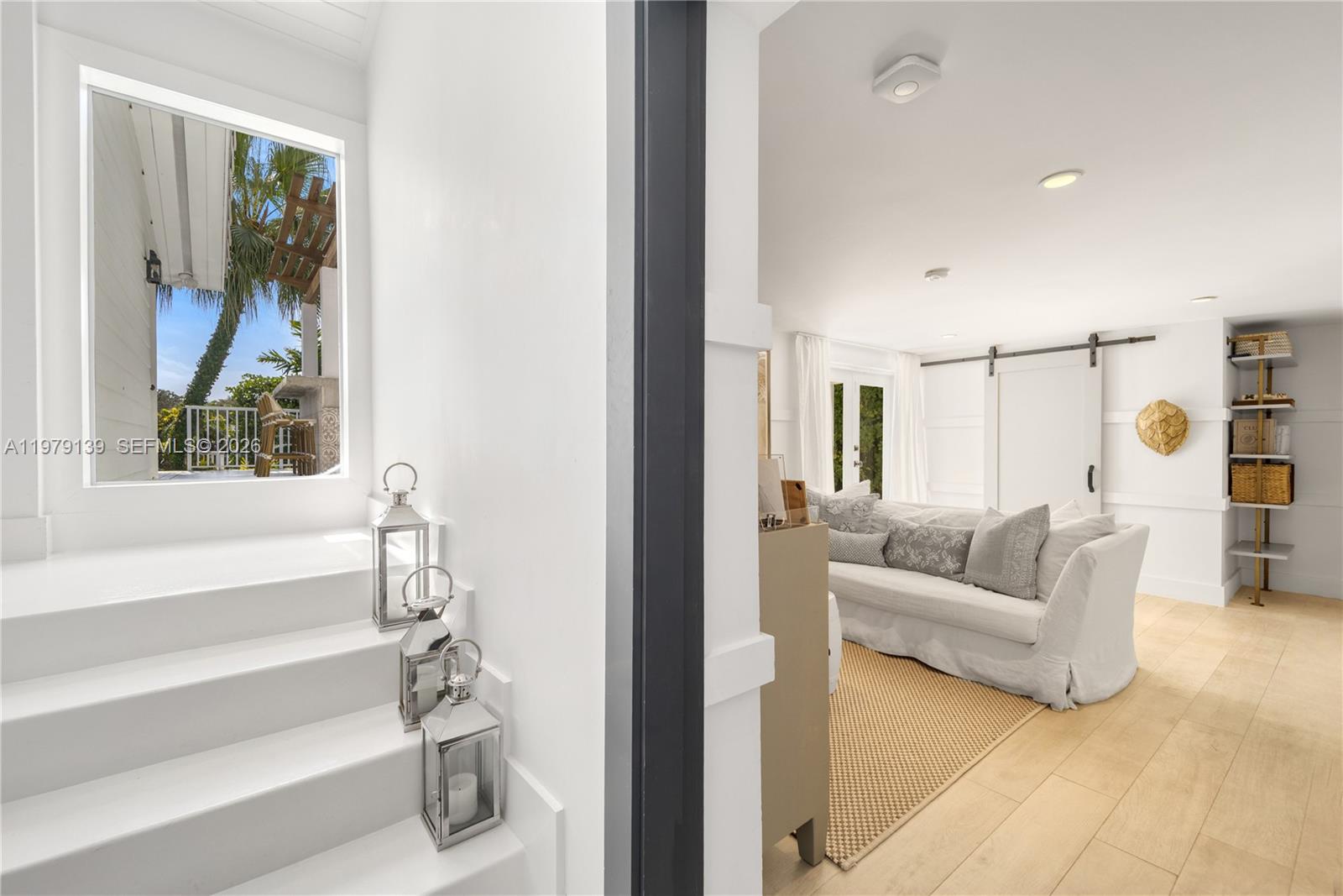 CORAL GABLES RIVIERA SEC - Residential