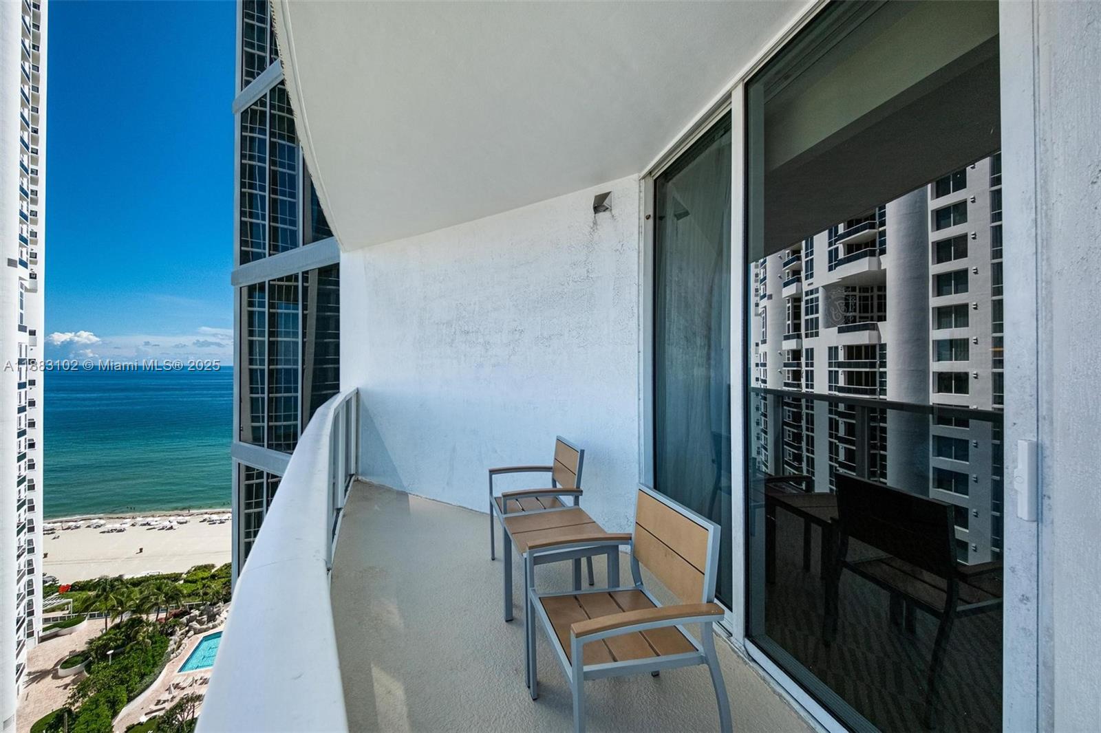 TRUMP INTERNATIONAL - Residential