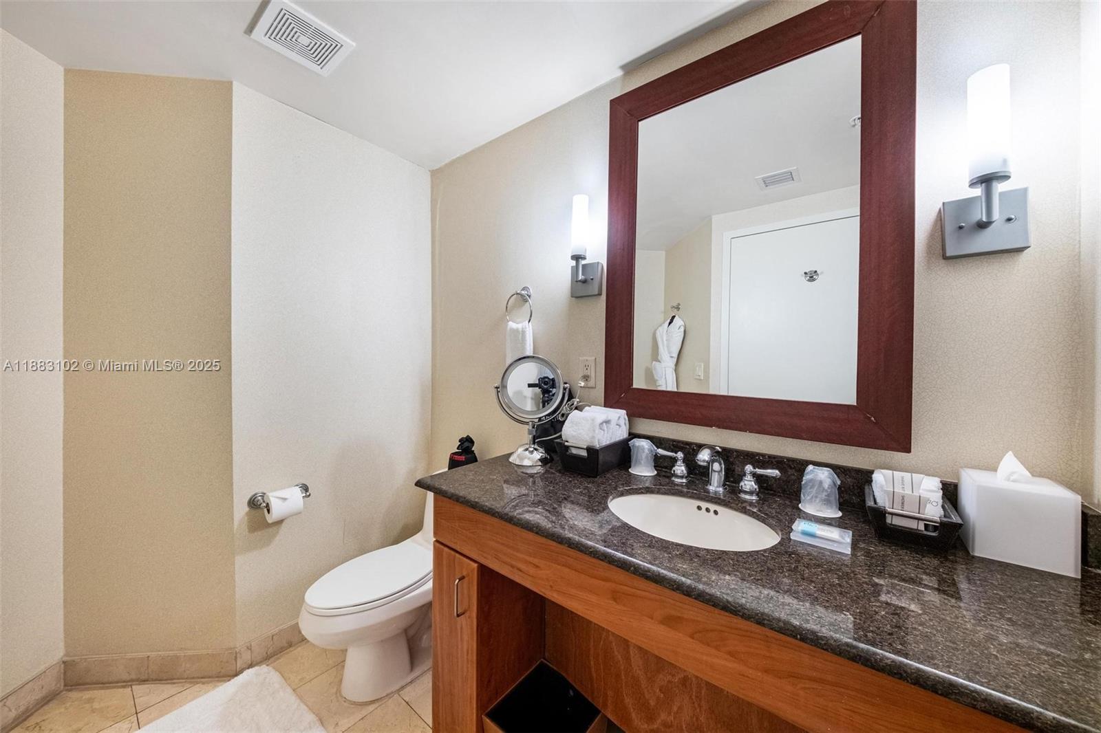TRUMP INTERNATIONAL - Residential
