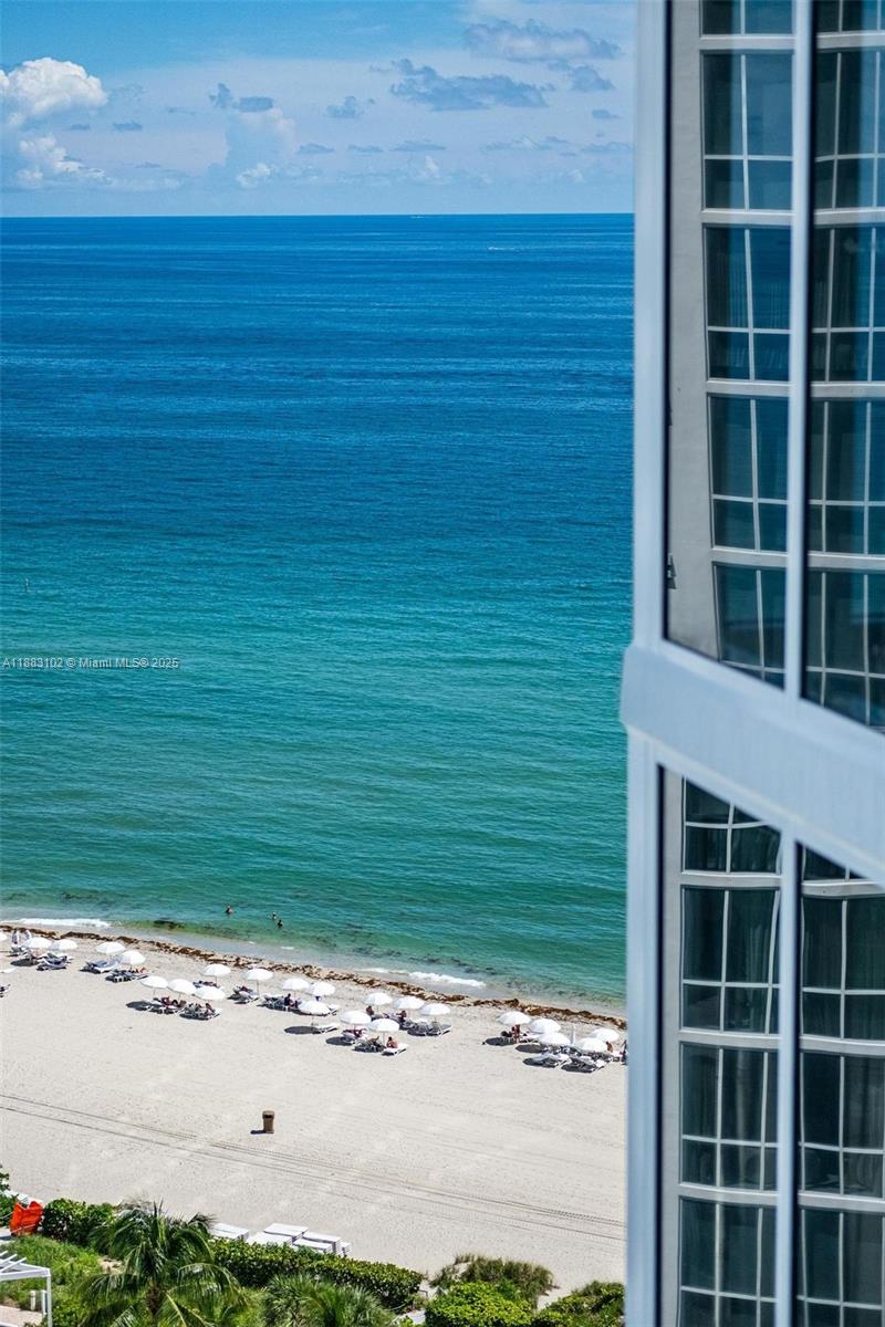 TRUMP INTERNATIONAL - Residential