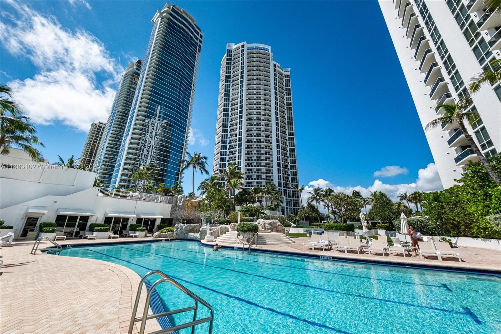 TRUMP INTERNATIONAL - Residential