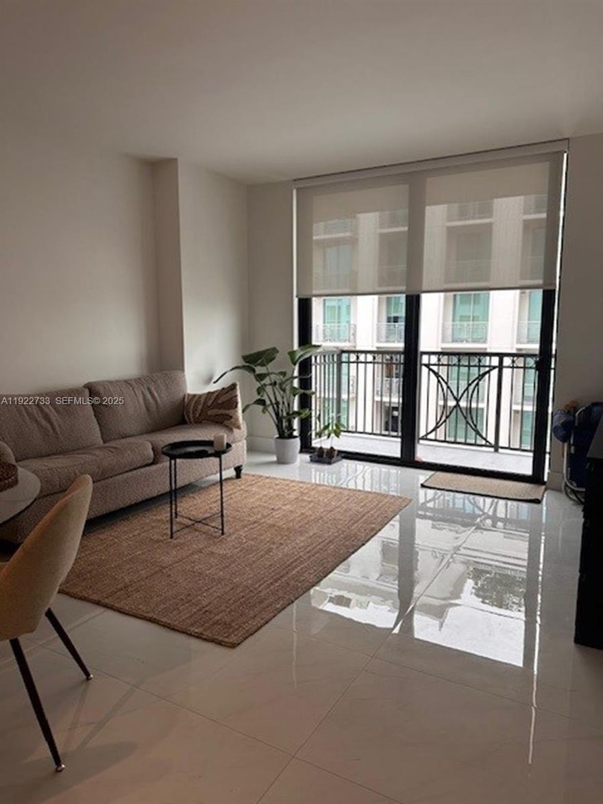 Great 1Bed unit, new building close to Merrick Park and University of Miami.