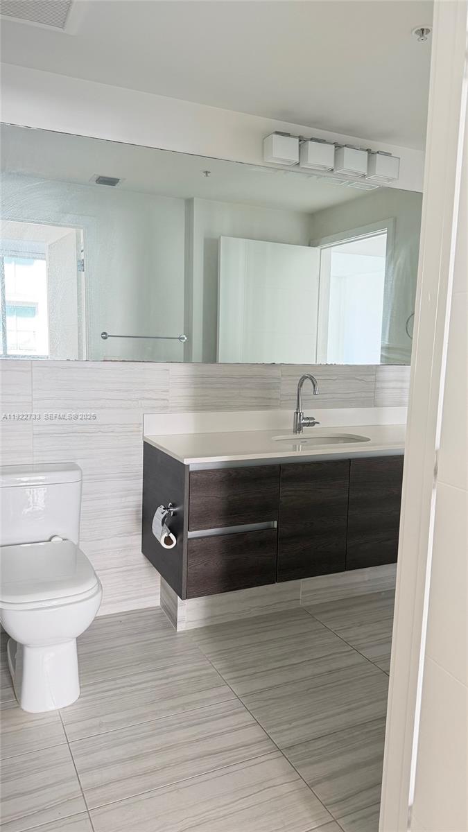 MERRICK MANOR CONDO - Residential Lease