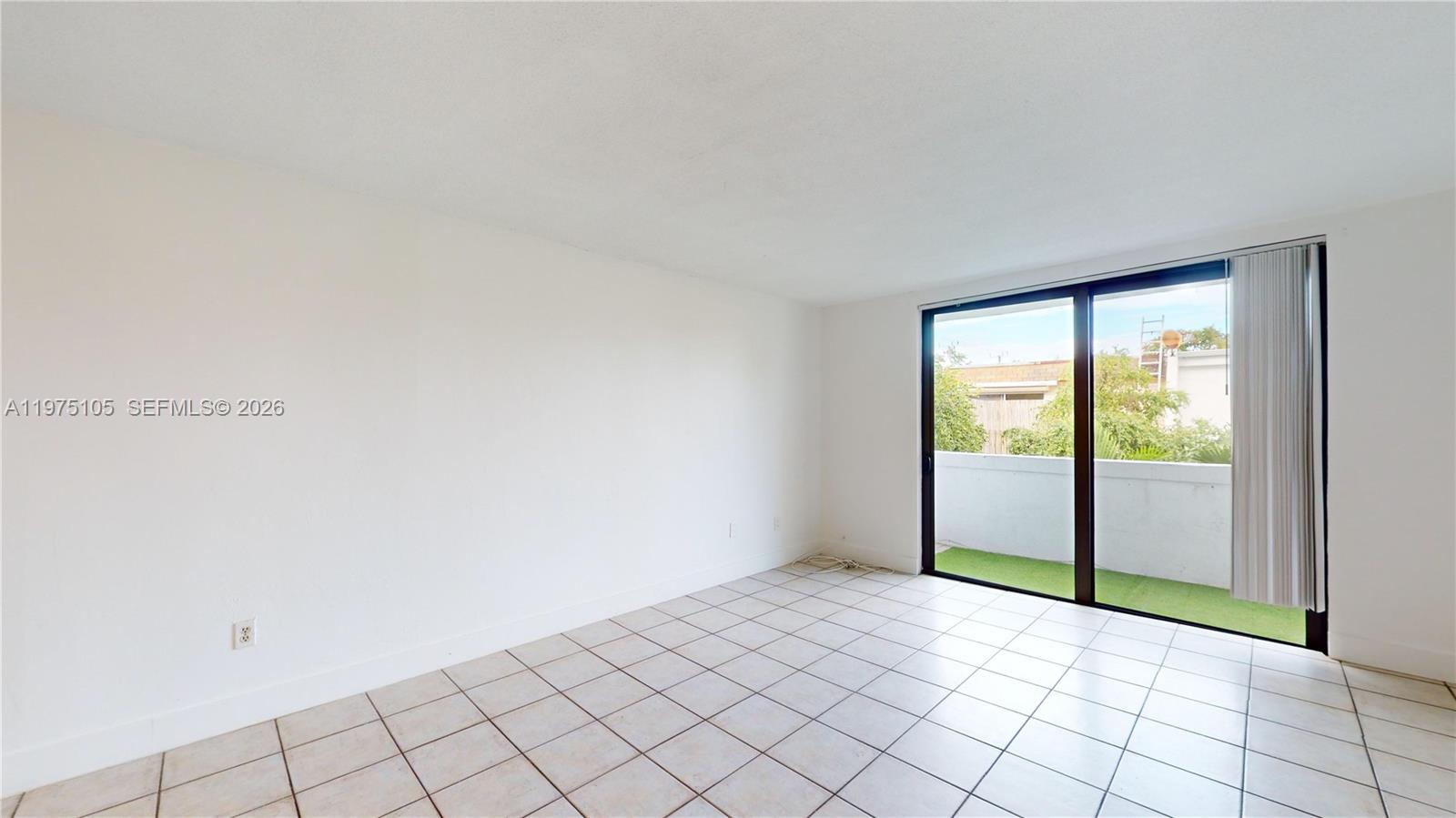 2345 NE 135th St 206