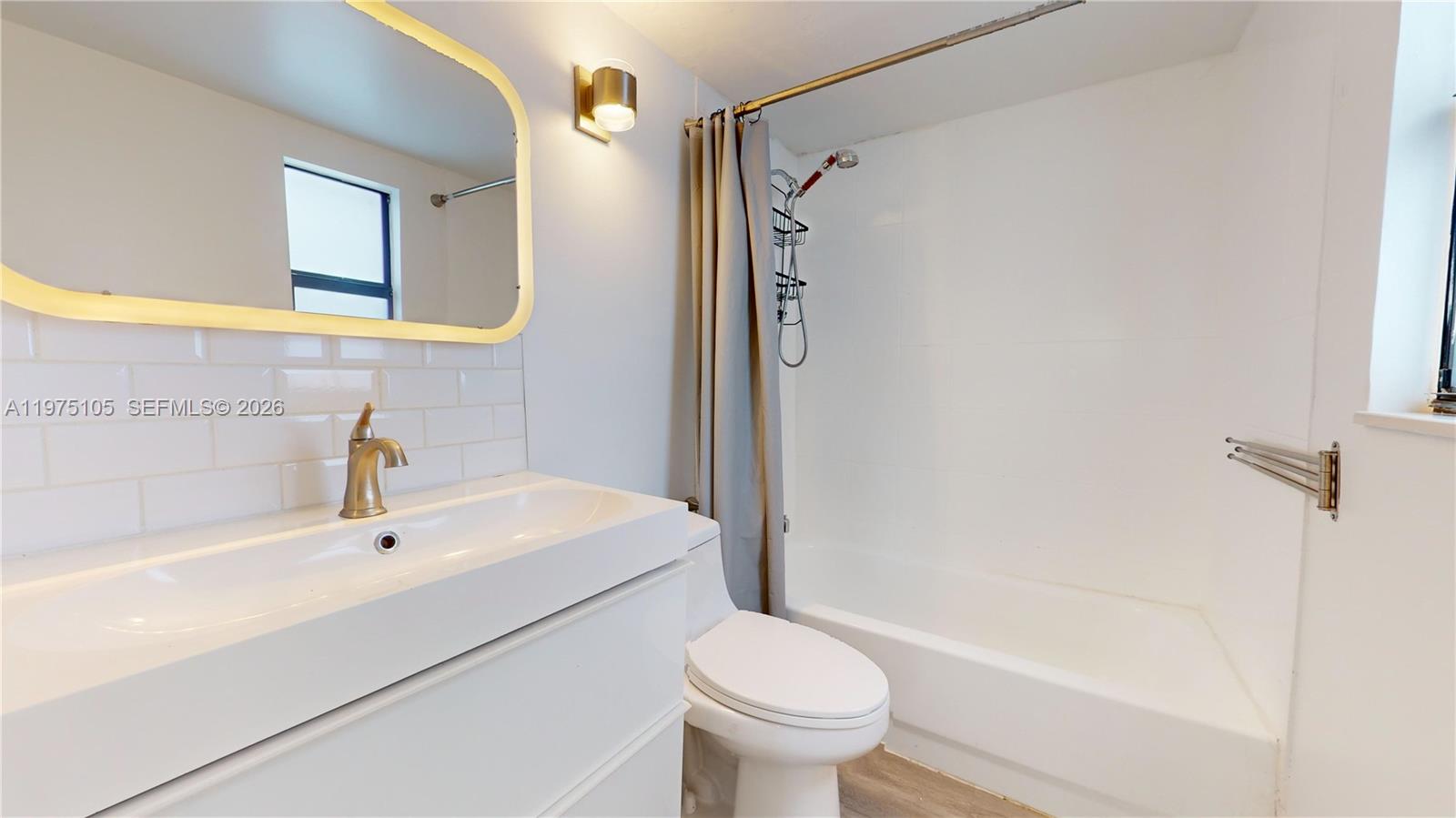 REM FOSTER & SANCHEZ TRAC - Residential Lease