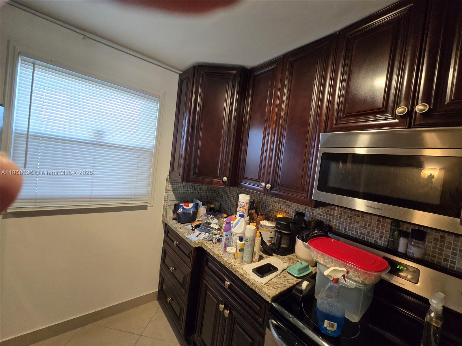 115 Royal Park Dr 2H