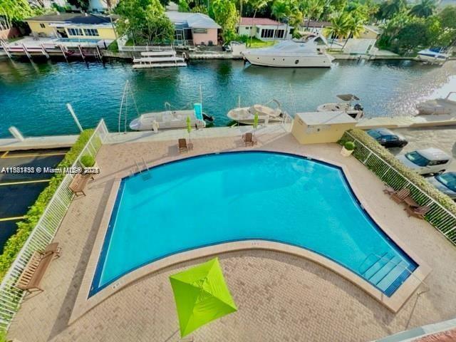 2020 NE 135th St 407