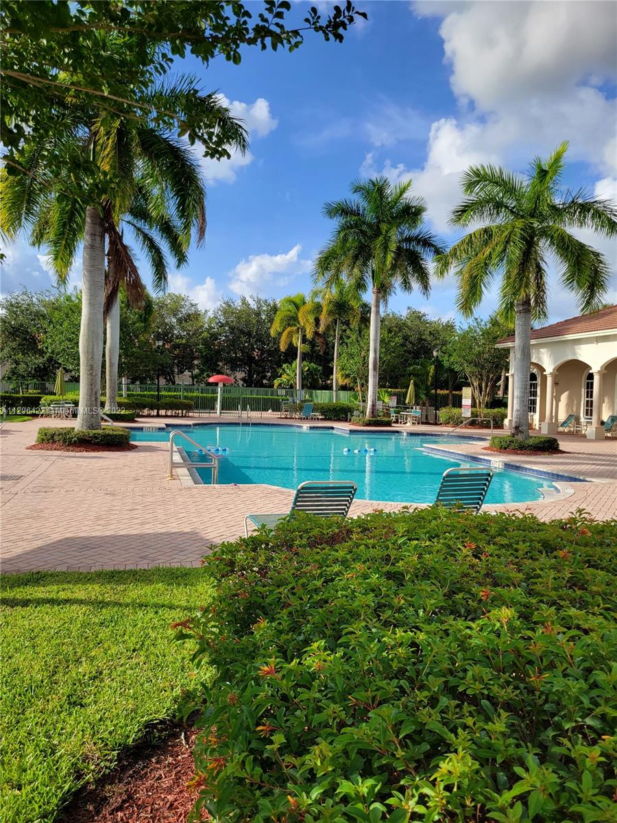 GREEN CAY VILLAGE CONDO - Residential