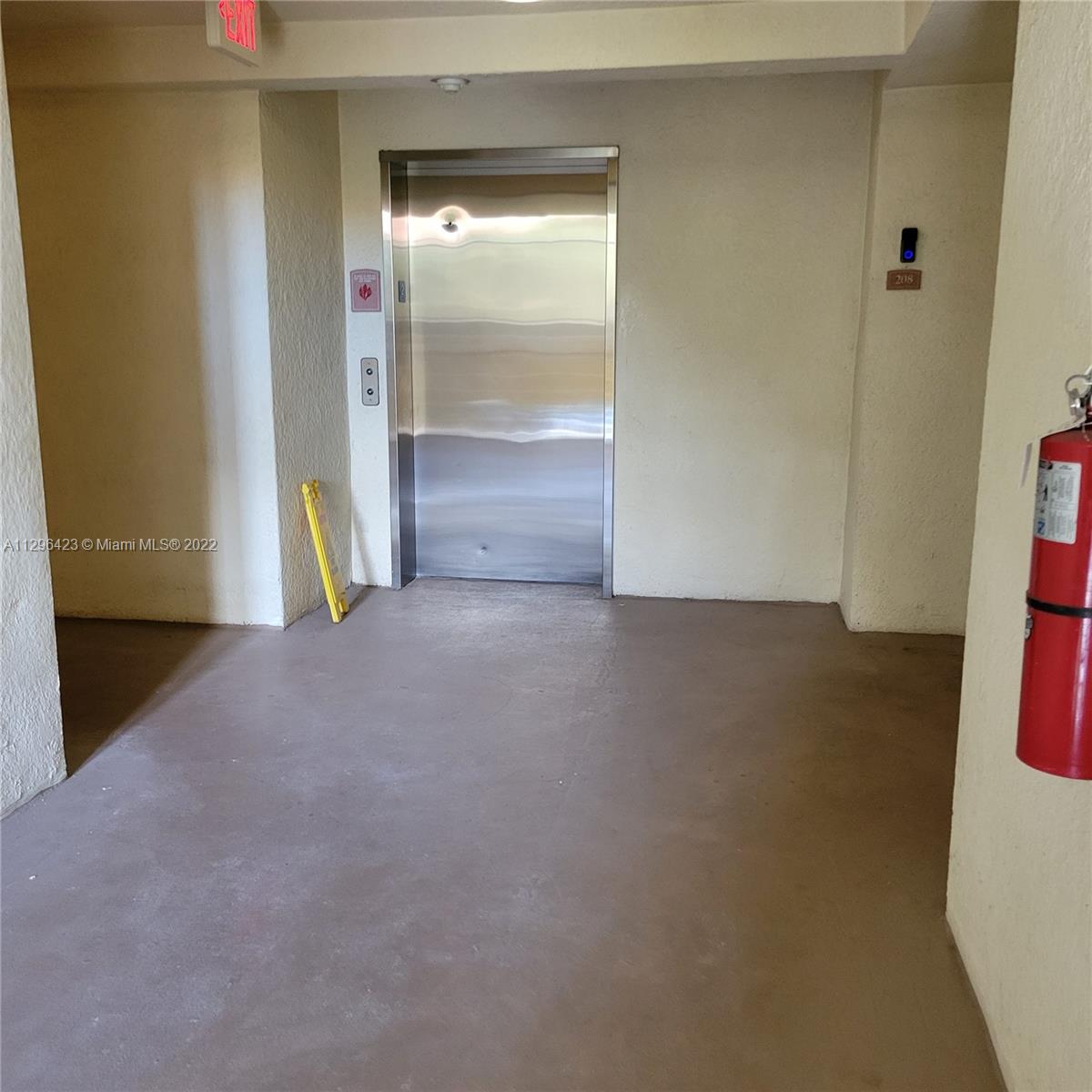 GREEN CAY VILLAGE CONDO - Residential