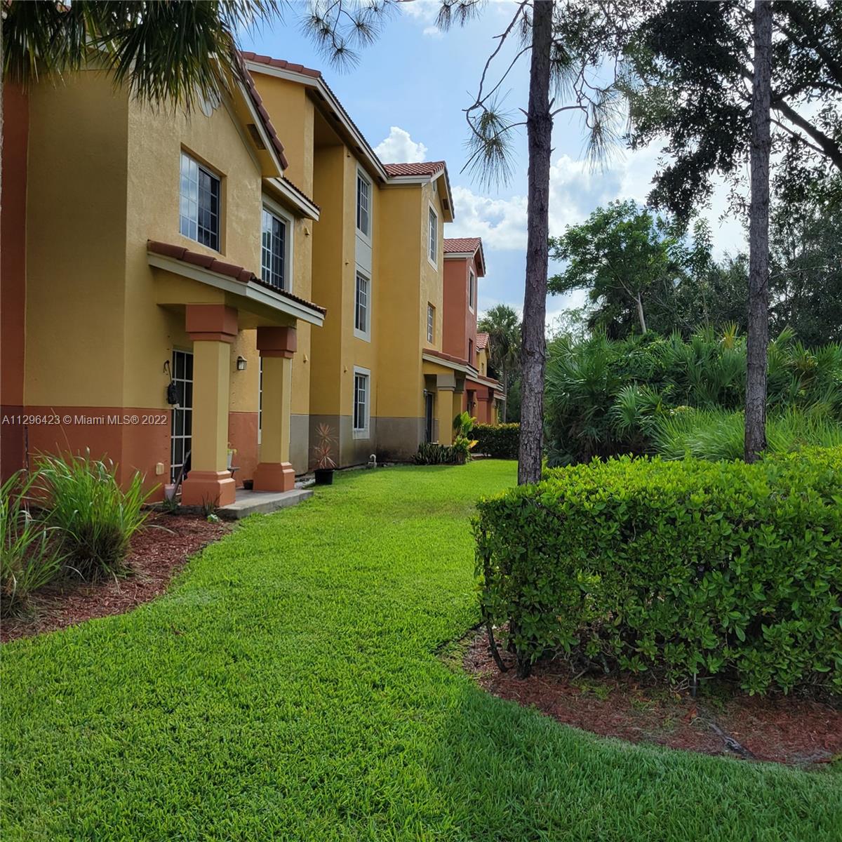 GREEN CAY VILLAGE CONDO - Residential