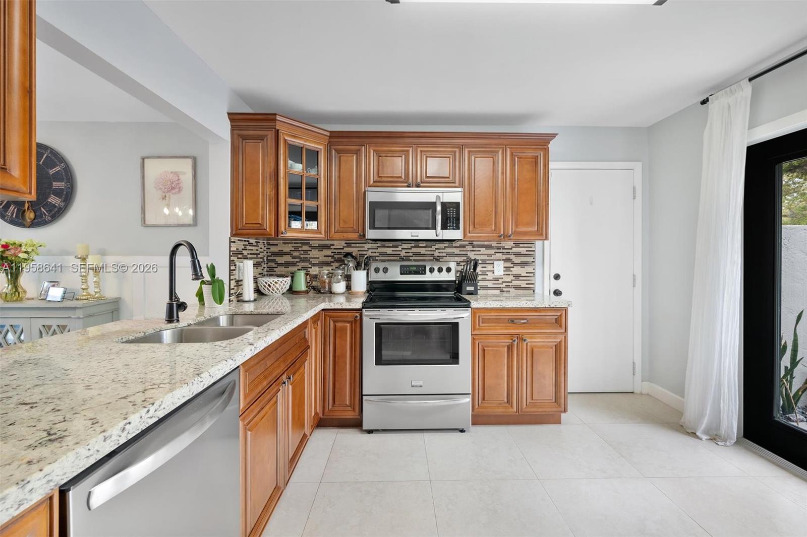 HAMMOCKS SEC 3 - Residential