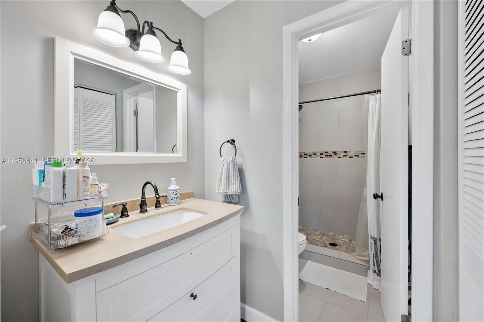 HAMMOCKS SEC 3 - Residential