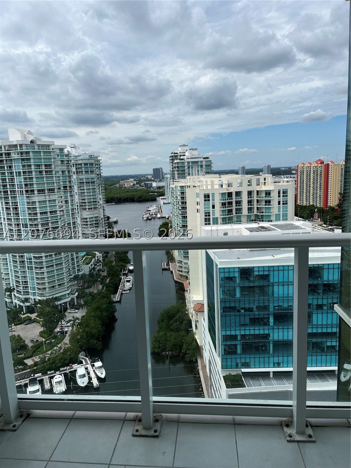 16485 Collins Ave 2538