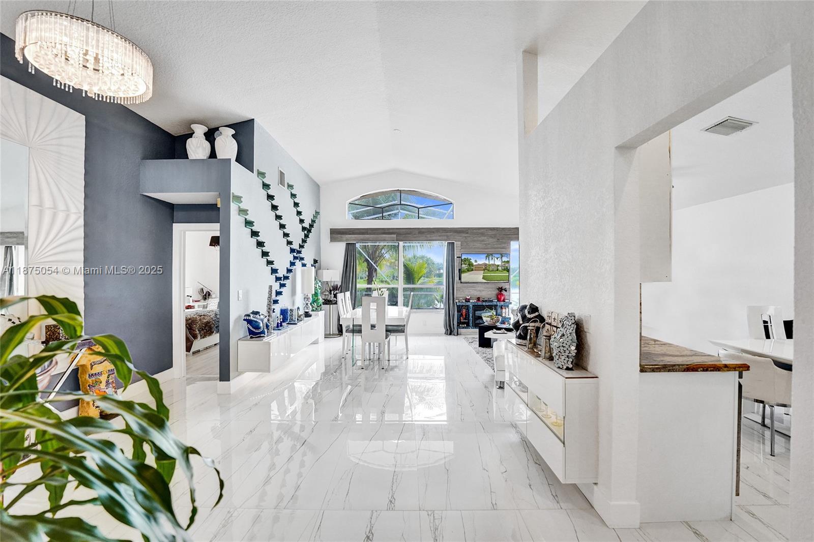 PEMBROKE FALLS - Residential