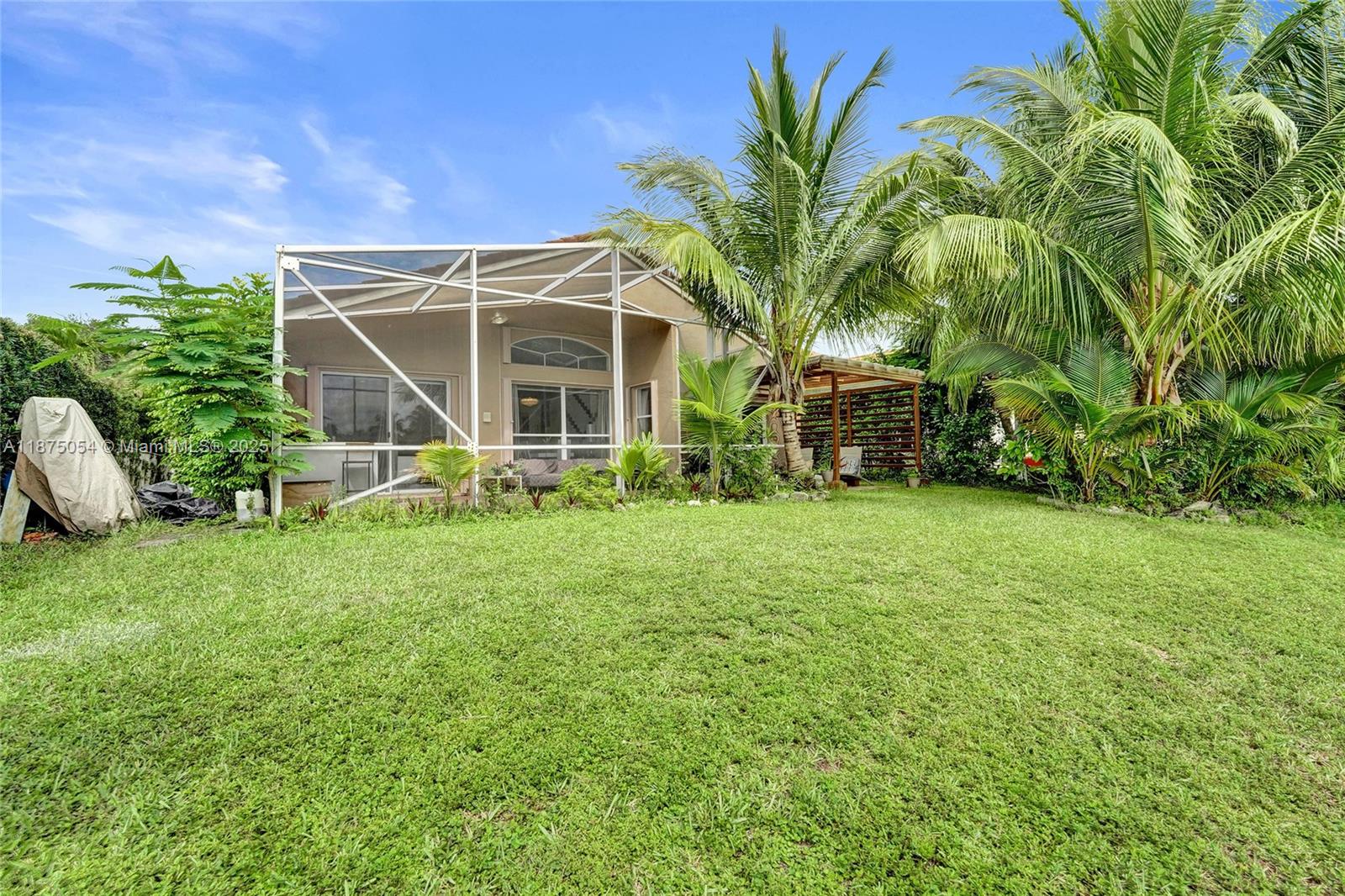 PEMBROKE FALLS - Residential