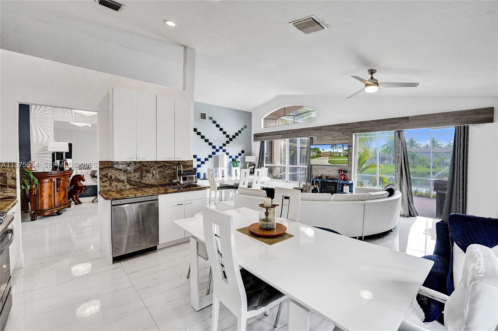 PEMBROKE FALLS - Residential