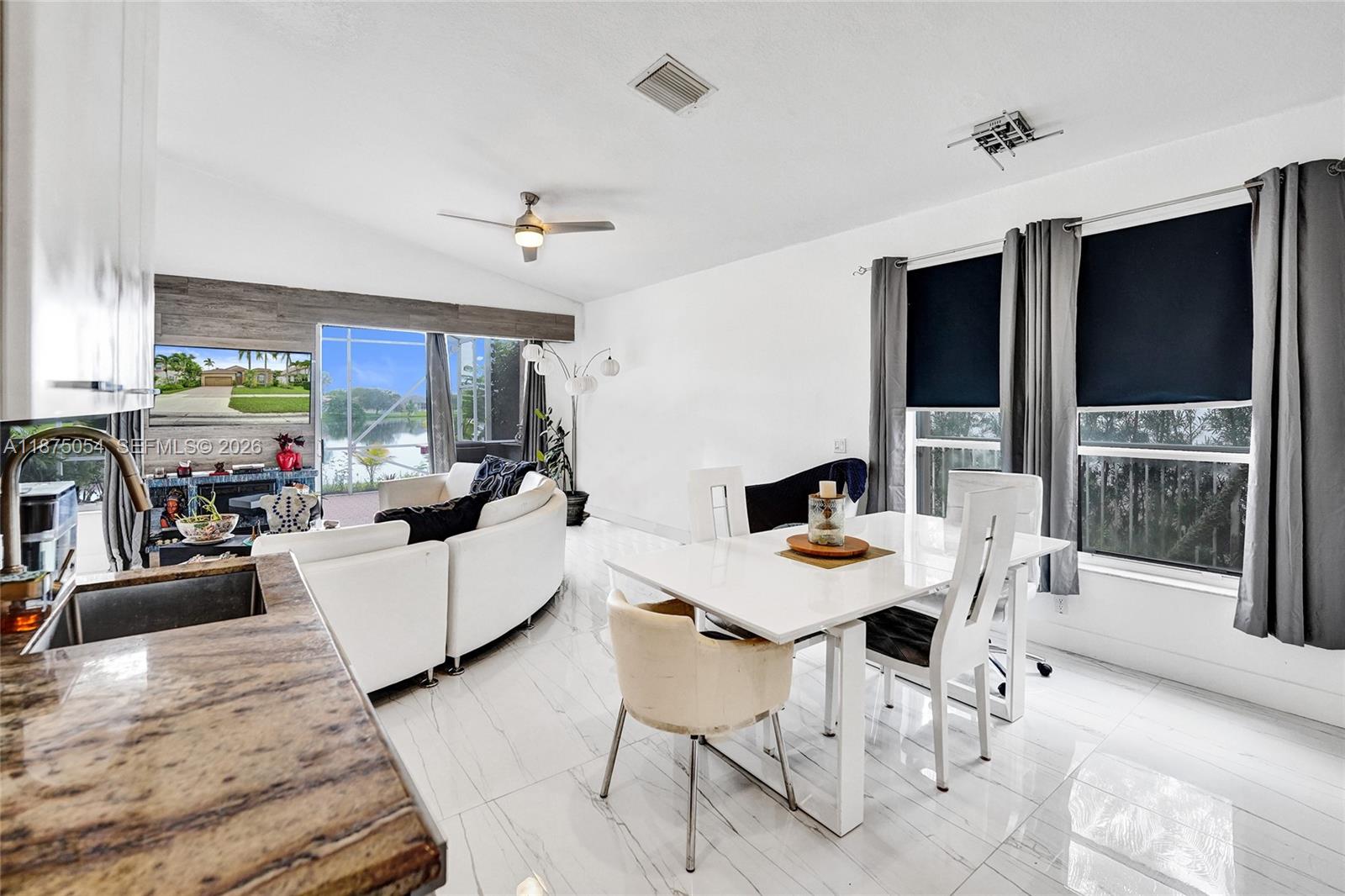 PEMBROKE FALLS - Residential