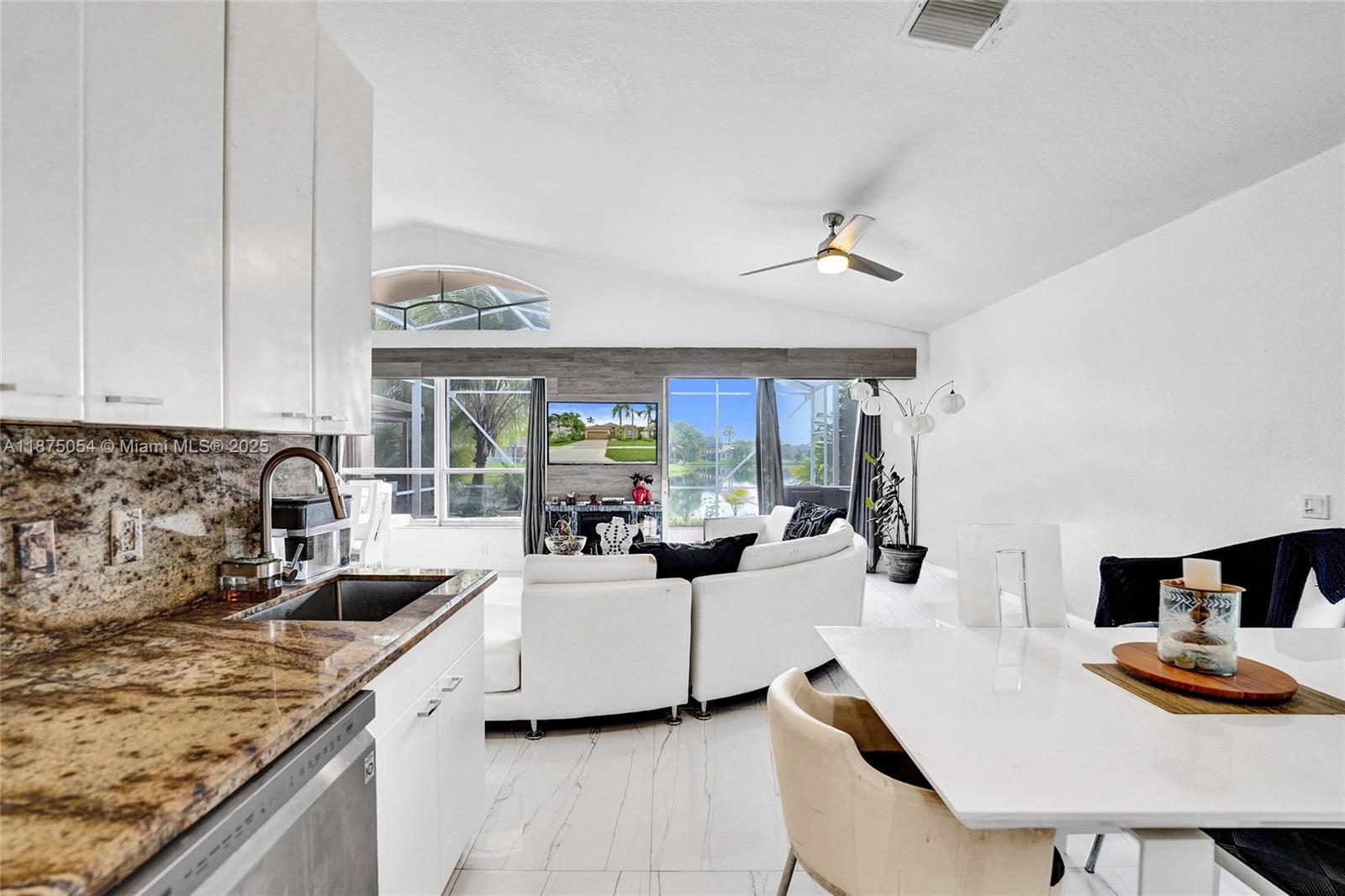 PEMBROKE FALLS - Residential