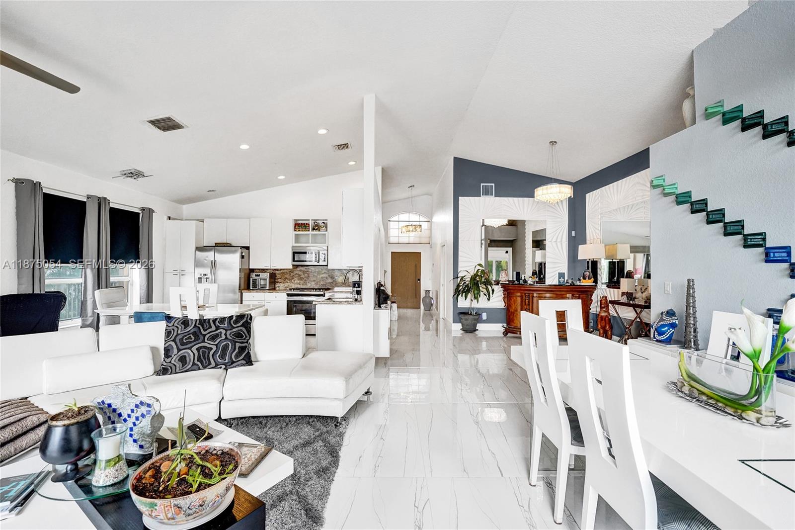 PEMBROKE FALLS - Residential