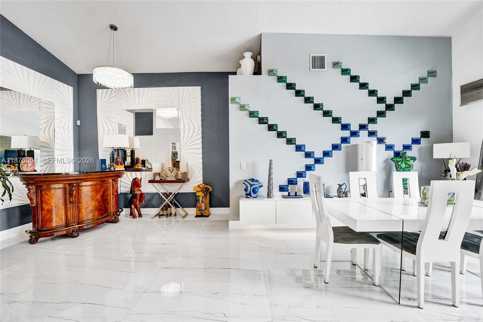 PEMBROKE FALLS - Residential