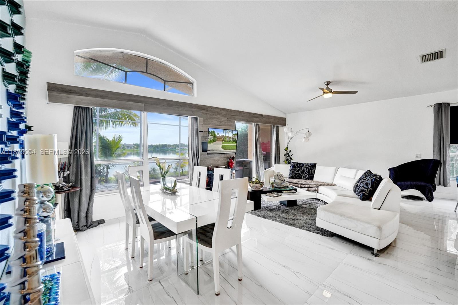 PEMBROKE FALLS - Residential