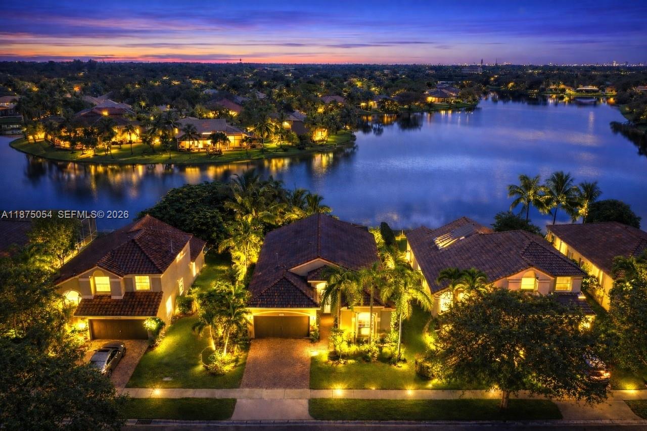 PEMBROKE FALLS - Residential