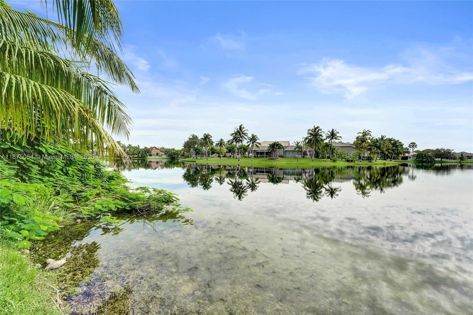 PEMBROKE FALLS - Residential