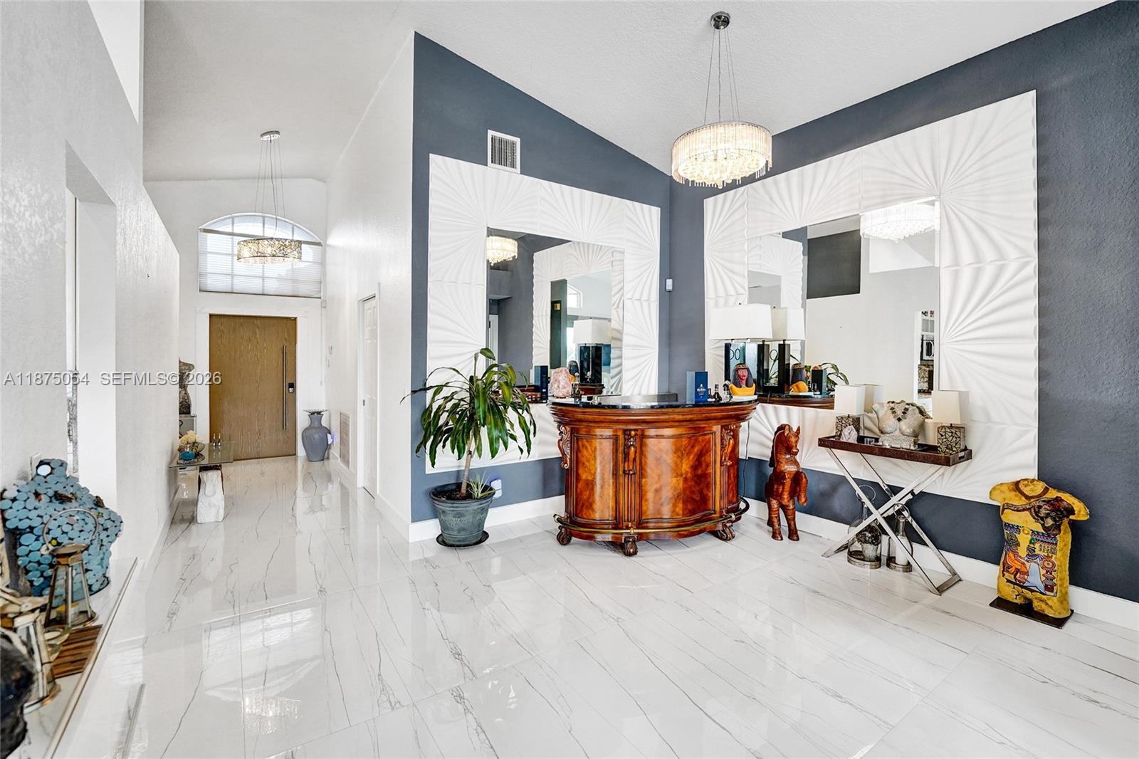 PEMBROKE FALLS - Residential