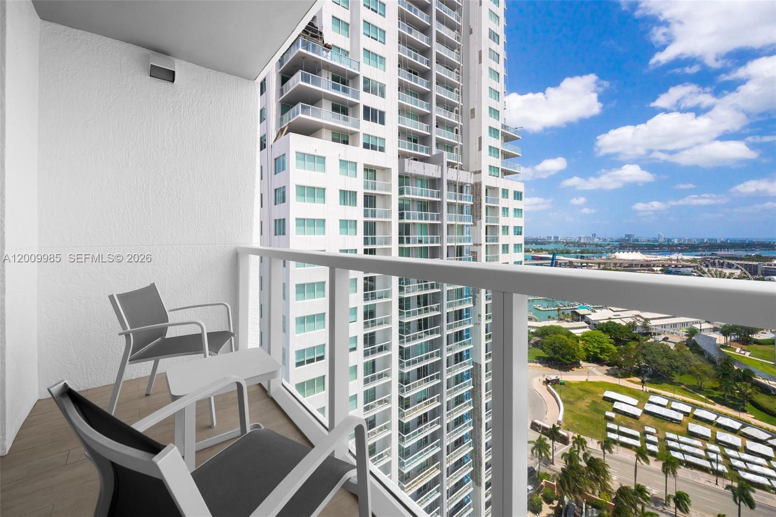 VIZCAYNE SOUTH CONDO - Residential