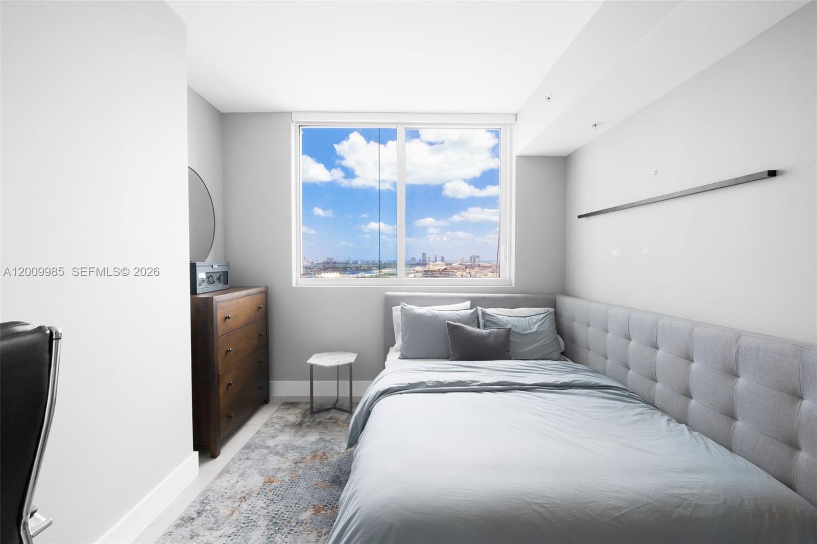 VIZCAYNE SOUTH CONDO - Residential