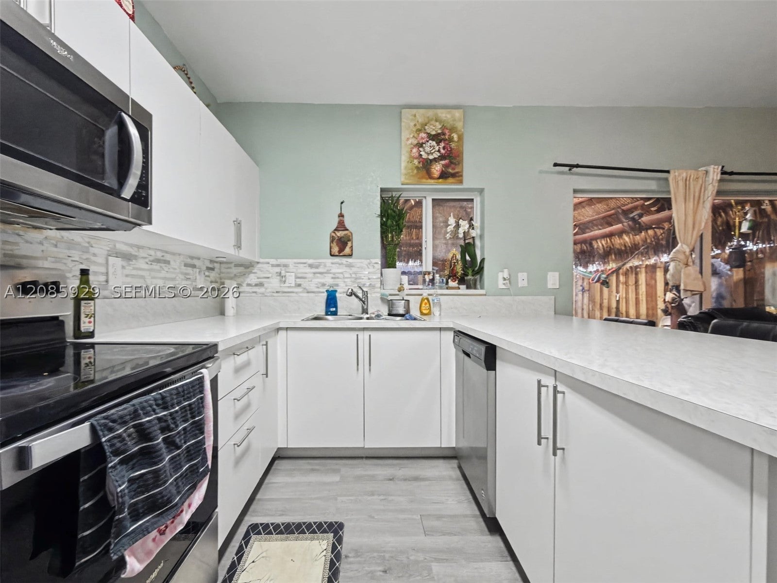 396 NW 12th Pl