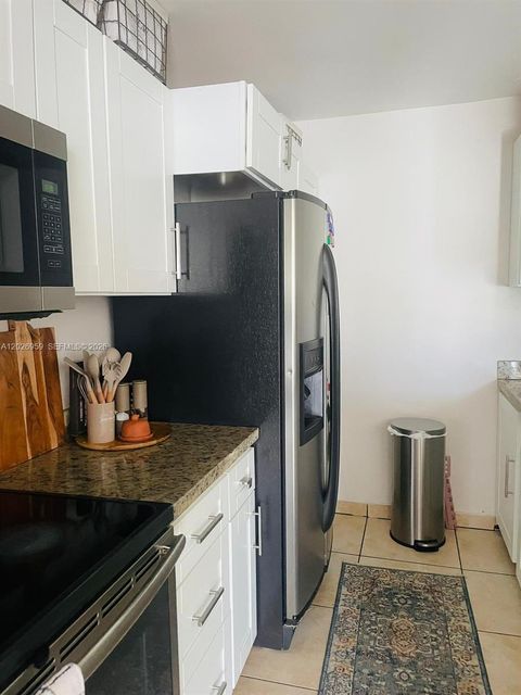 Tiny photo for 10393 N Kendall Dr #U6, Miami, FL 33176 (MLS # A12026959)