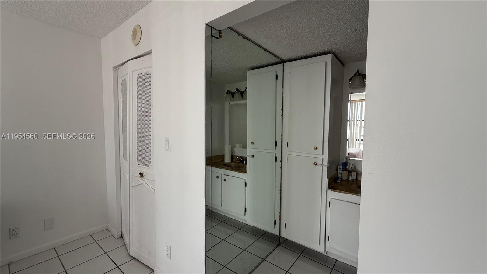 PLAZA OF AMERICAS CONDO P - Residential