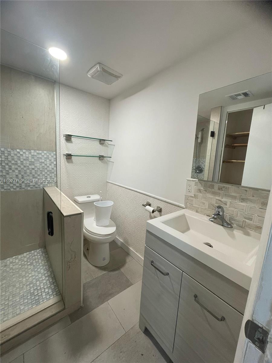 LE JEUNE MANORS - Residential