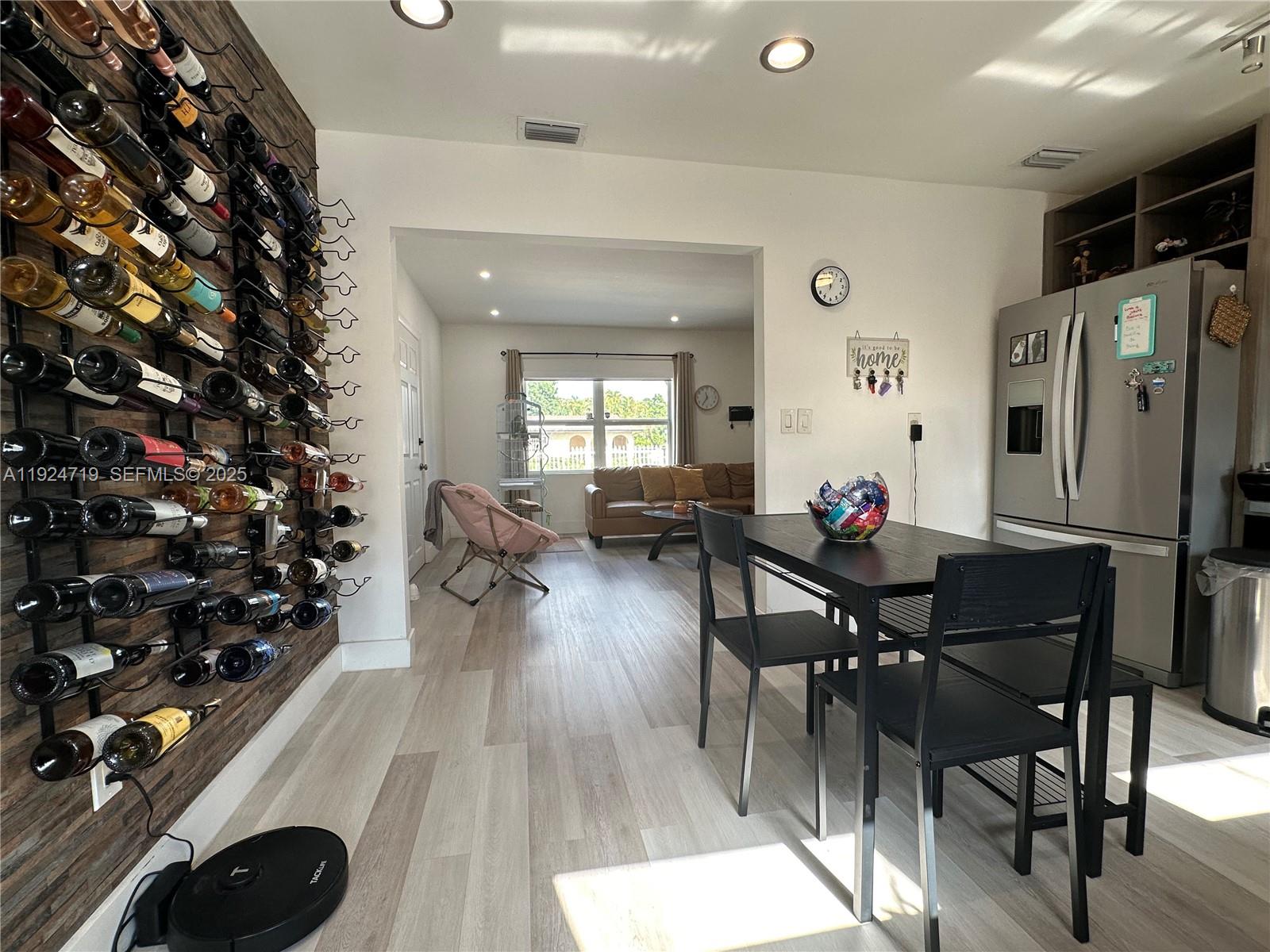 LE JEUNE MANORS - Residential