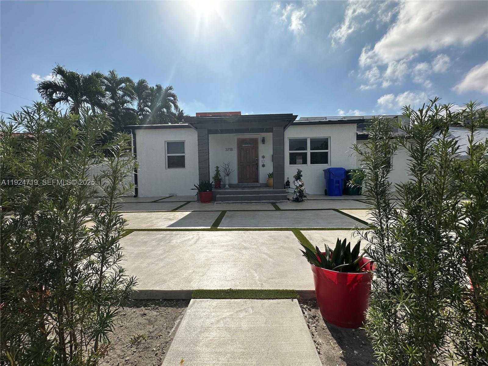 LE JEUNE MANORS - Residential