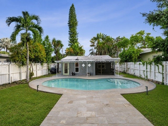 1022 NE 34th Ct