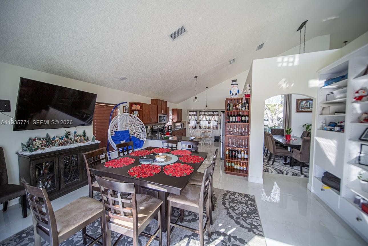 FLAMINGO ESTATES - Residential