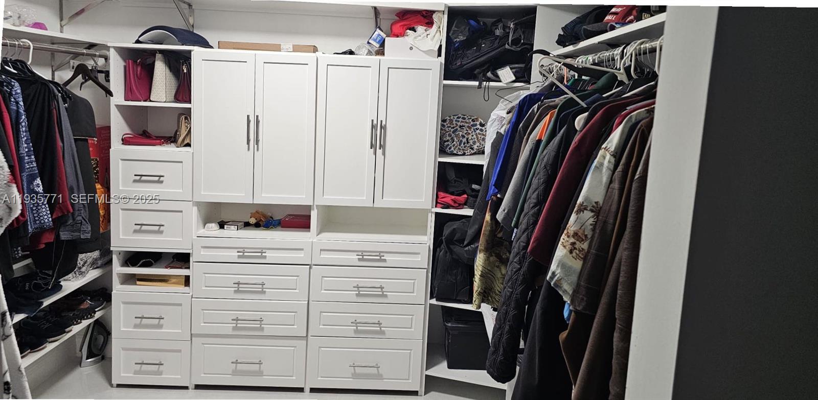 FLAMINGO ESTATES - Residential