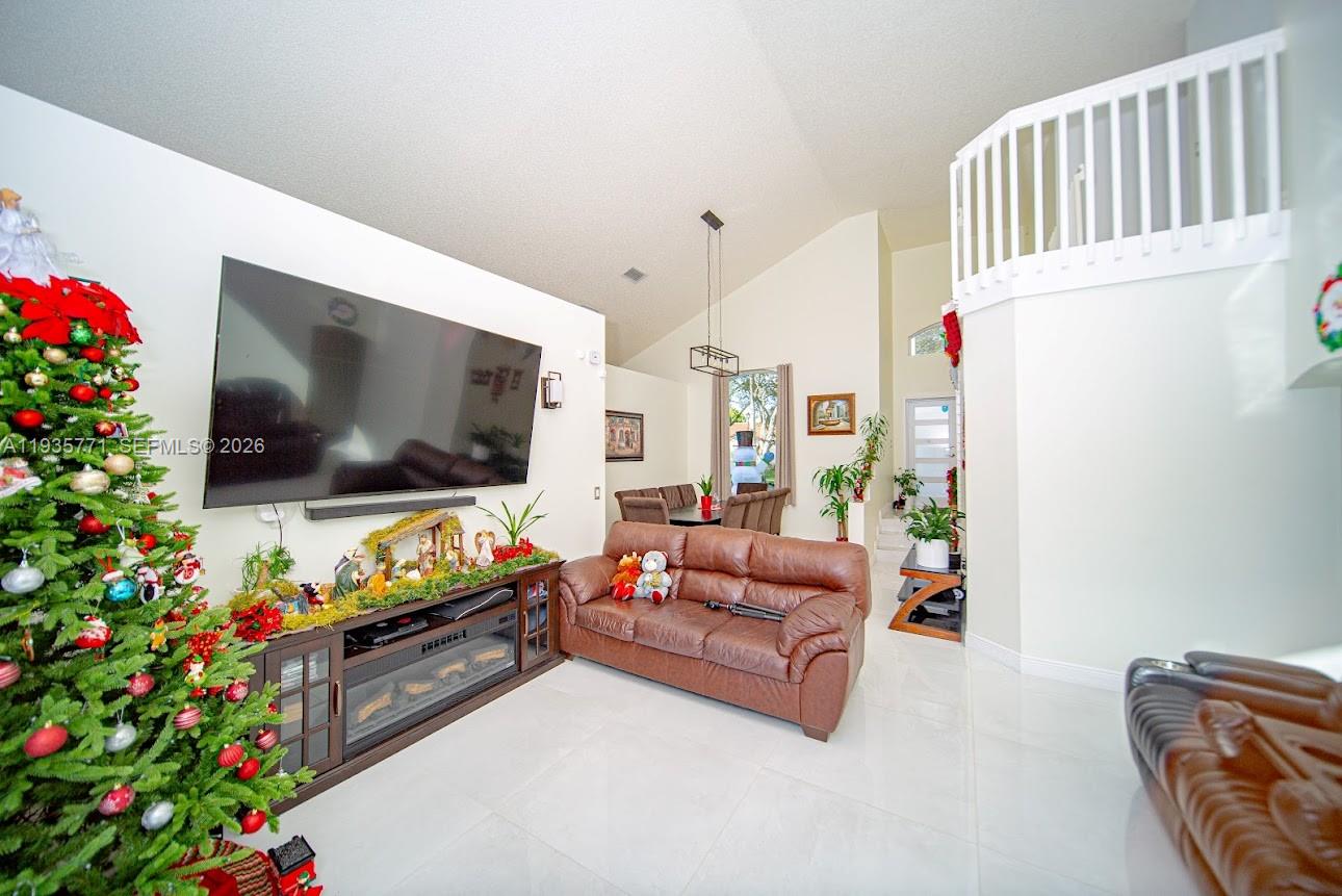 FLAMINGO ESTATES - Residential