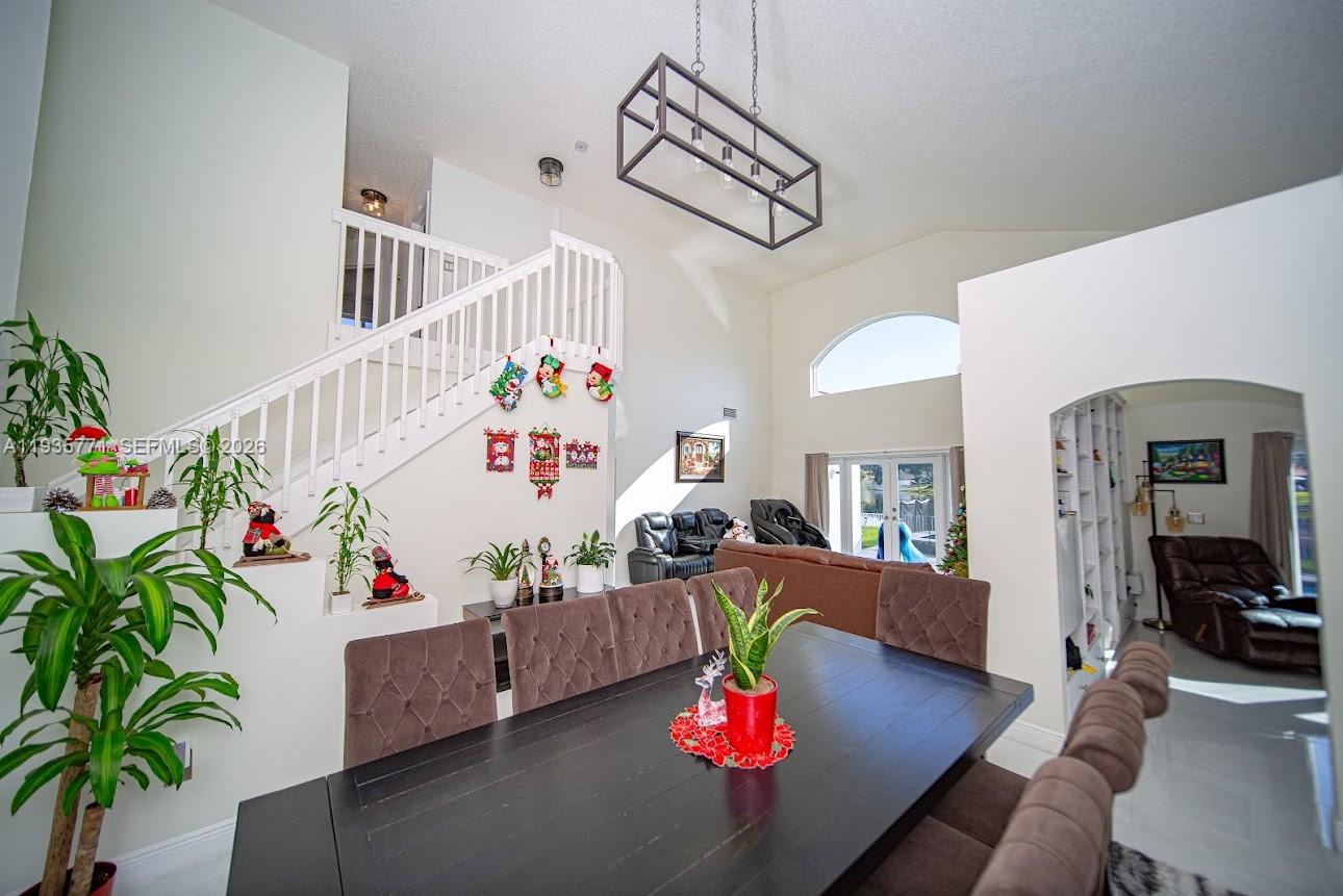 FLAMINGO ESTATES - Residential