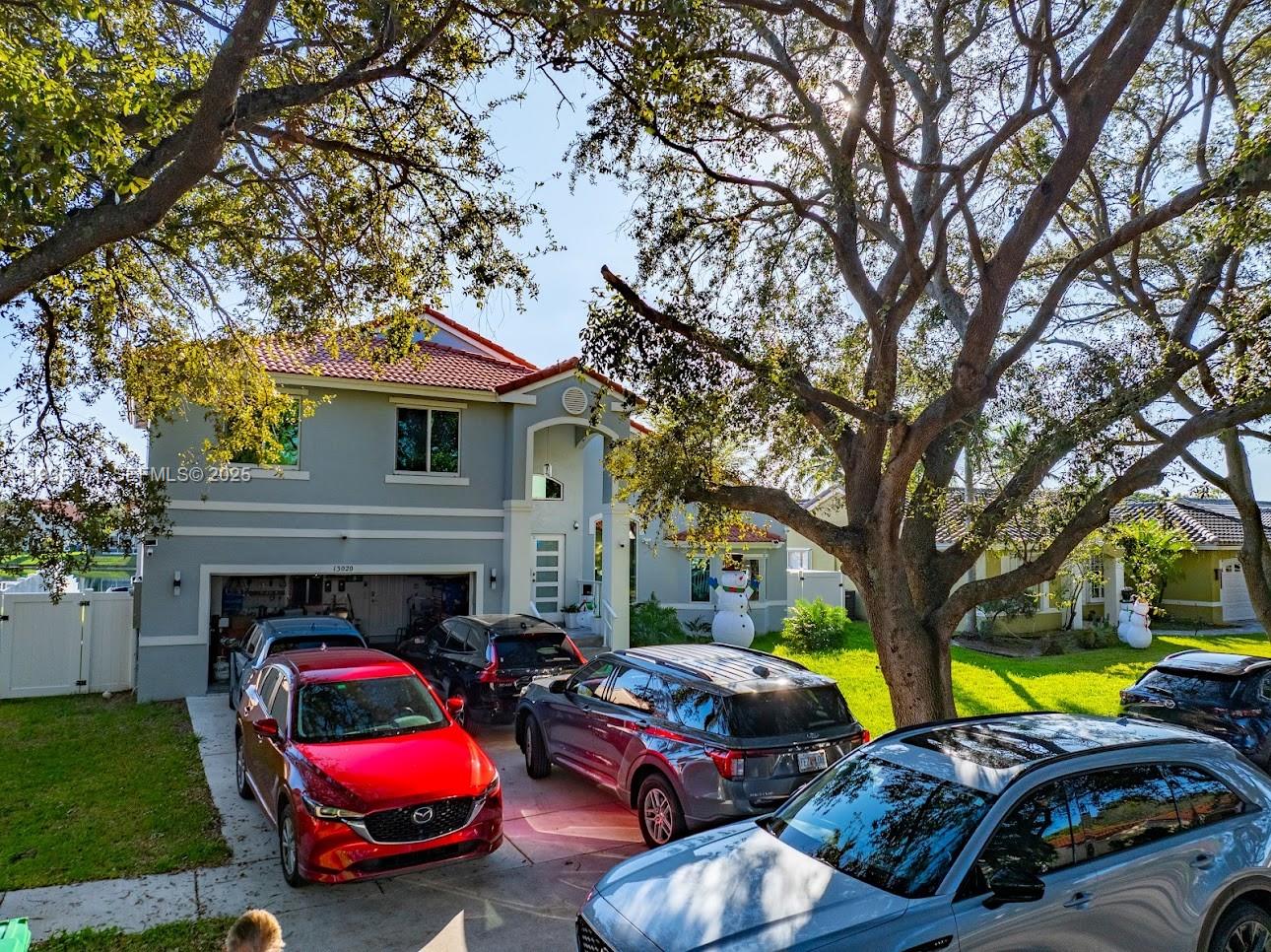 FLAMINGO ESTATES - Residential