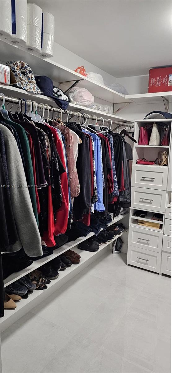 FLAMINGO ESTATES - Residential