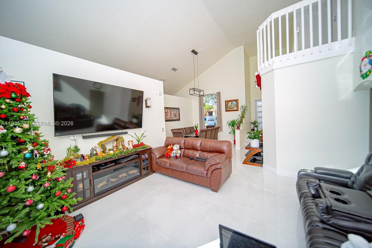 FLAMINGO ESTATES - Residential