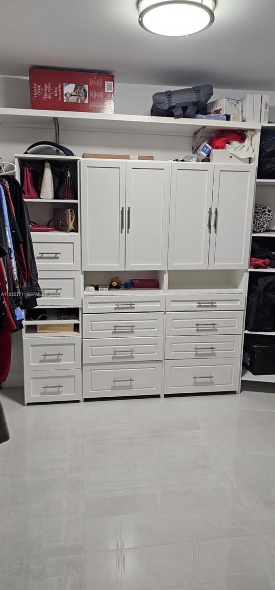 FLAMINGO ESTATES - Residential