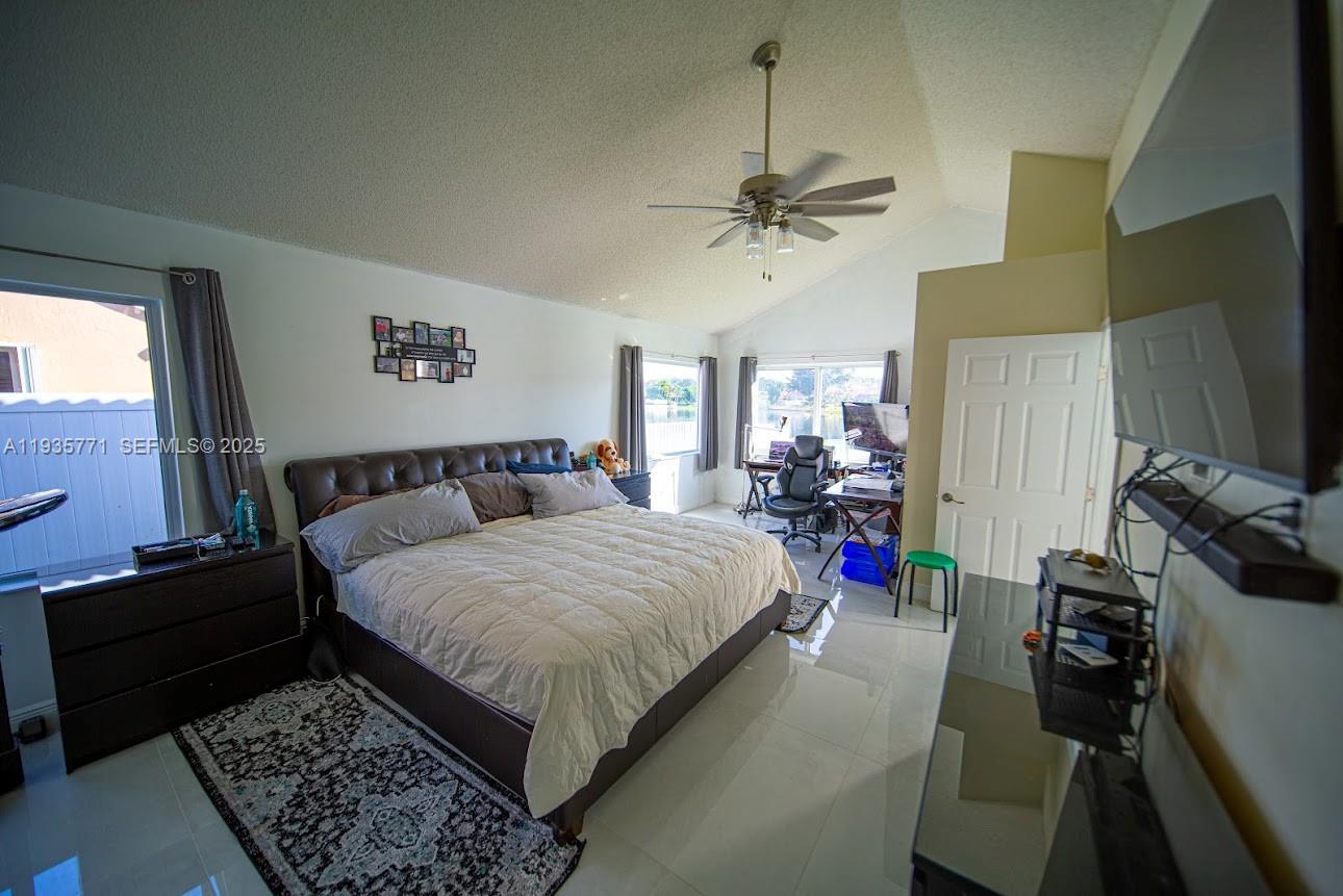 FLAMINGO ESTATES - Residential