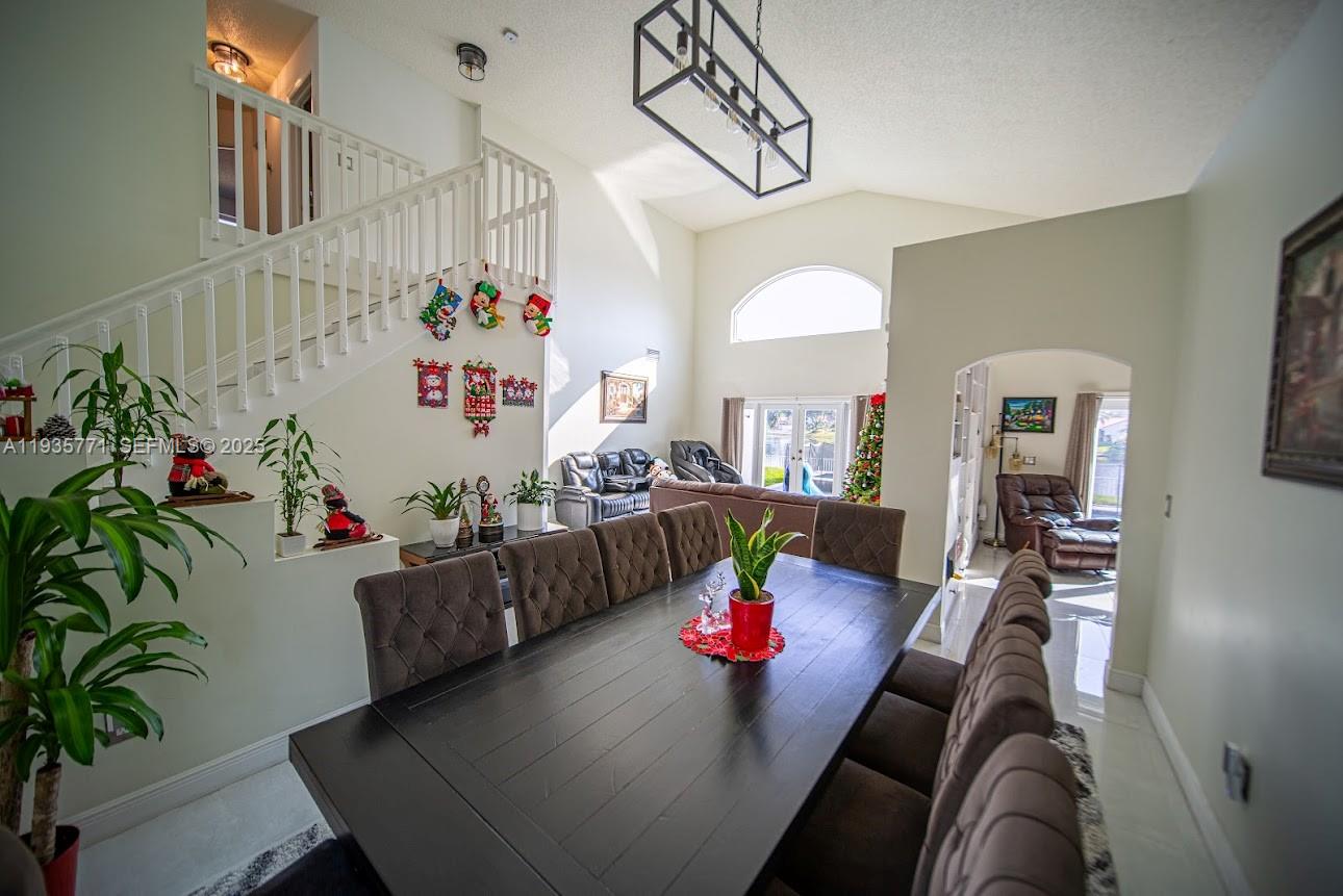 FLAMINGO ESTATES - Residential