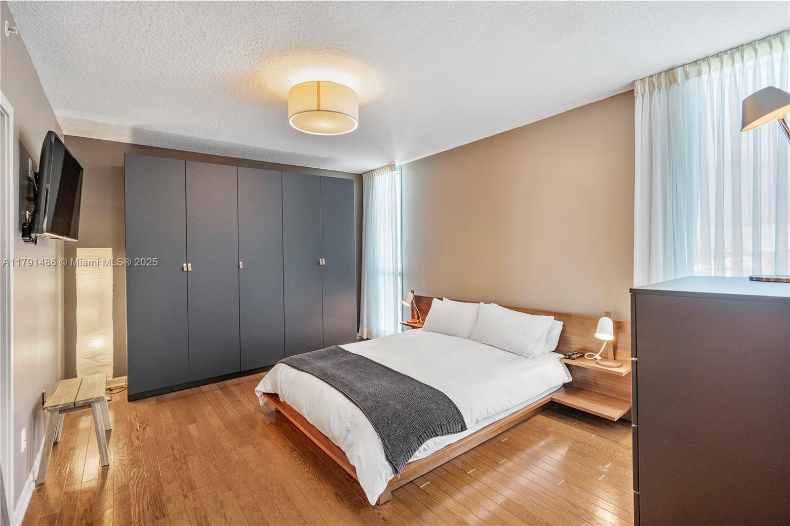 1500 OCEAN DRIVE CONDO - Residential Lease